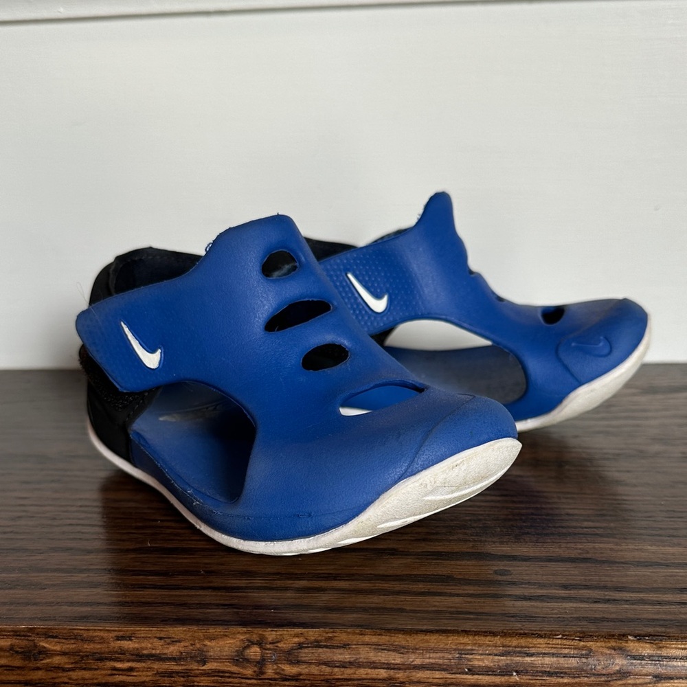 Nike Kids Blue Open-Toe Water Sandals